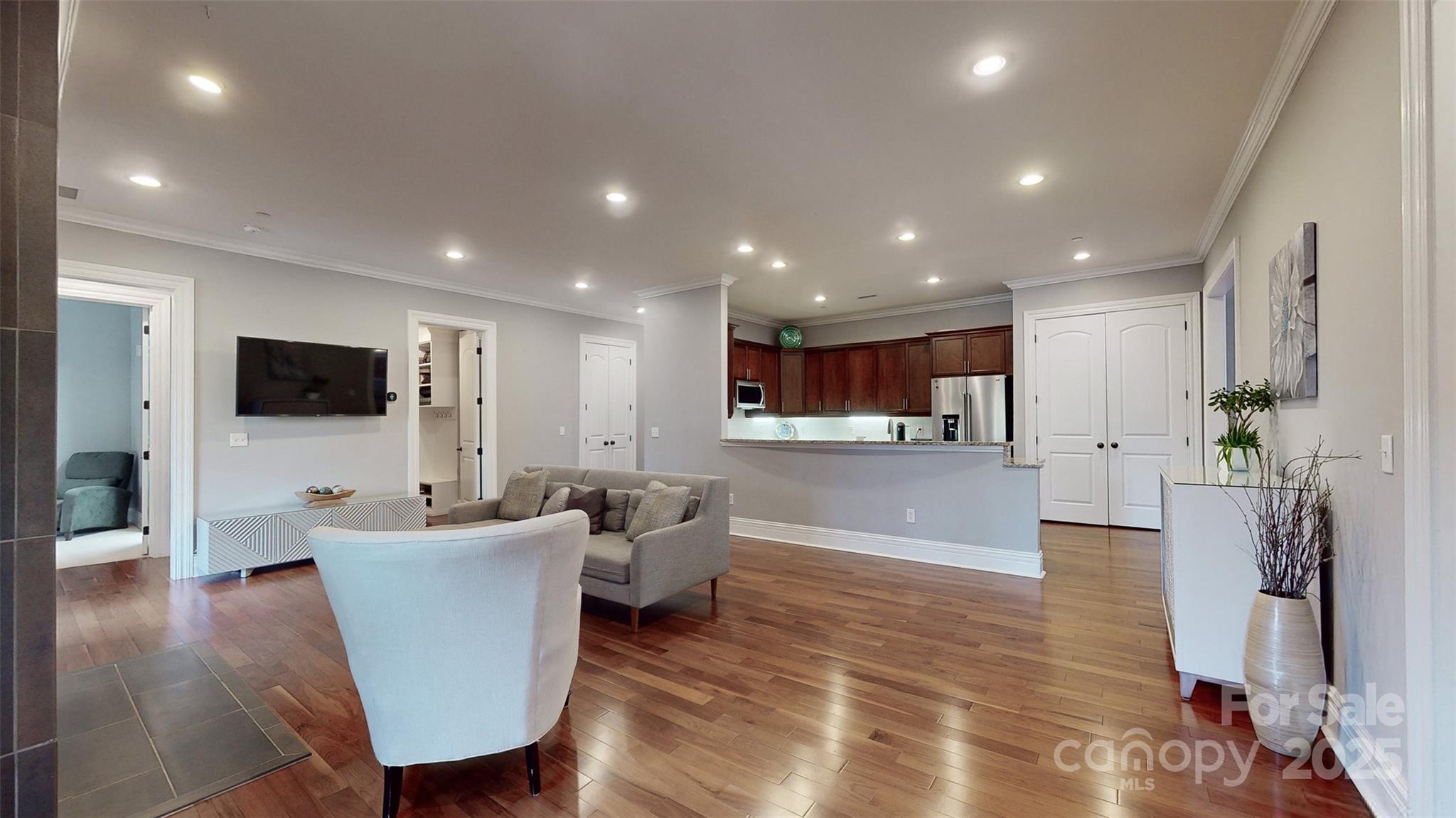Parkwood Knoll - Residential