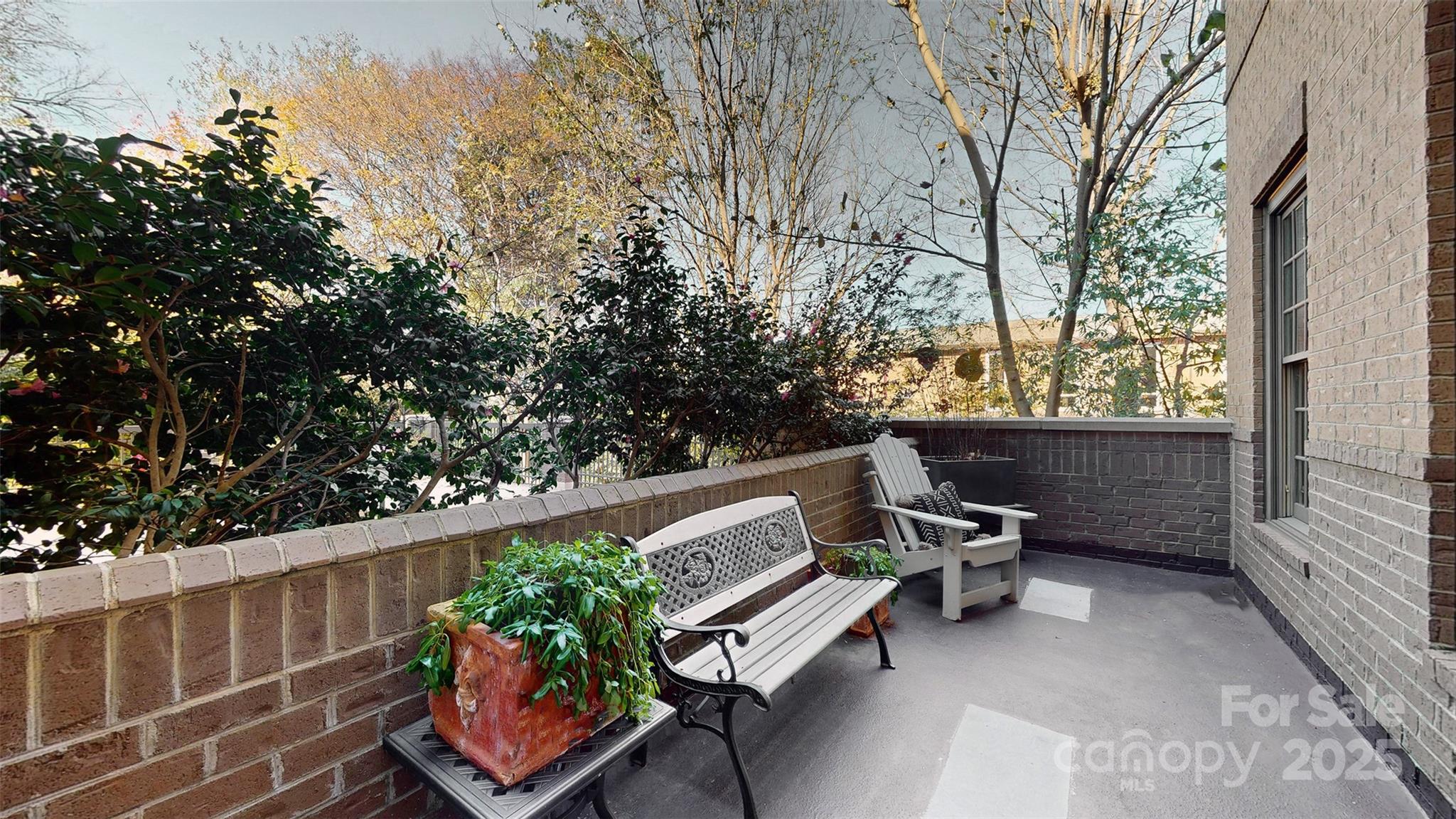 Parkwood Knoll - Residential