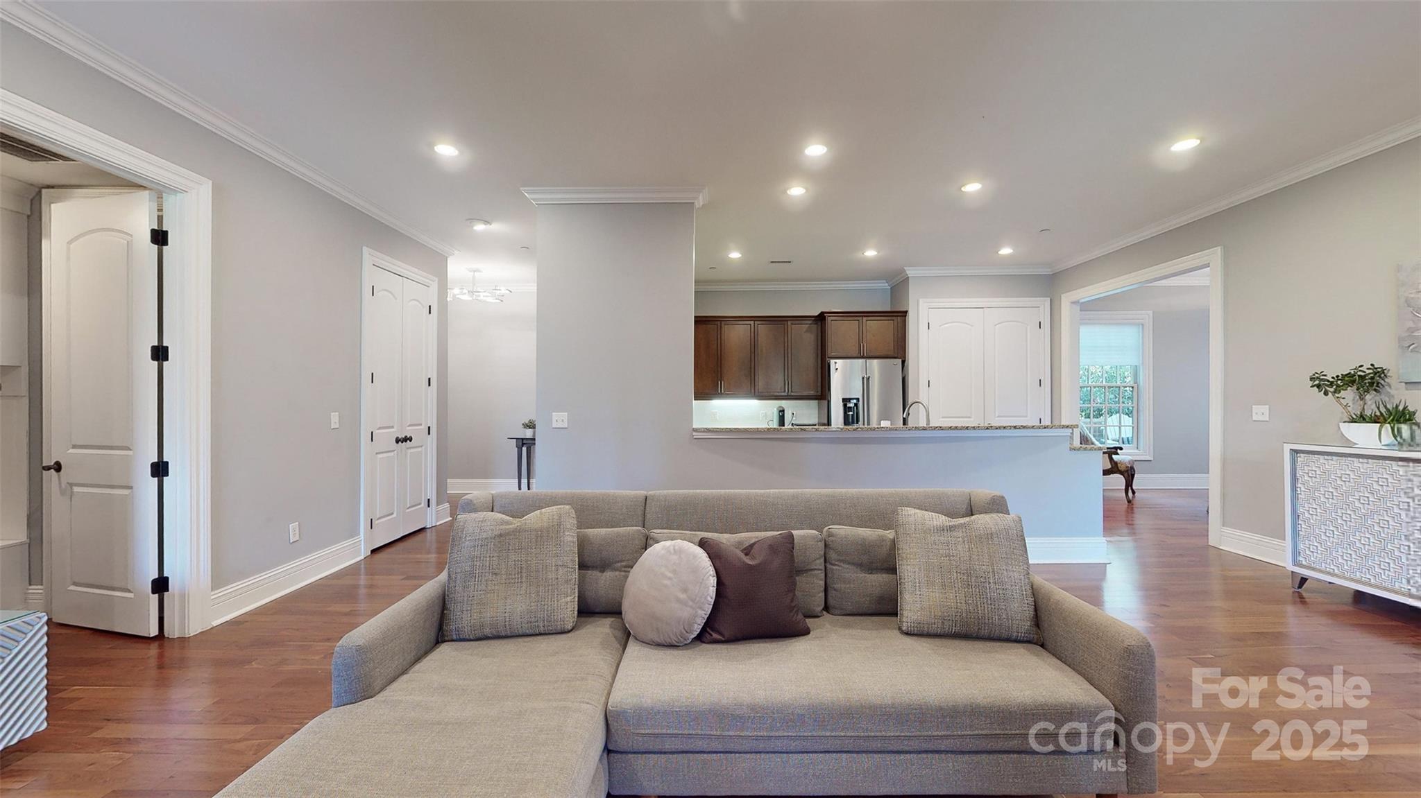 Parkwood Knoll - Residential