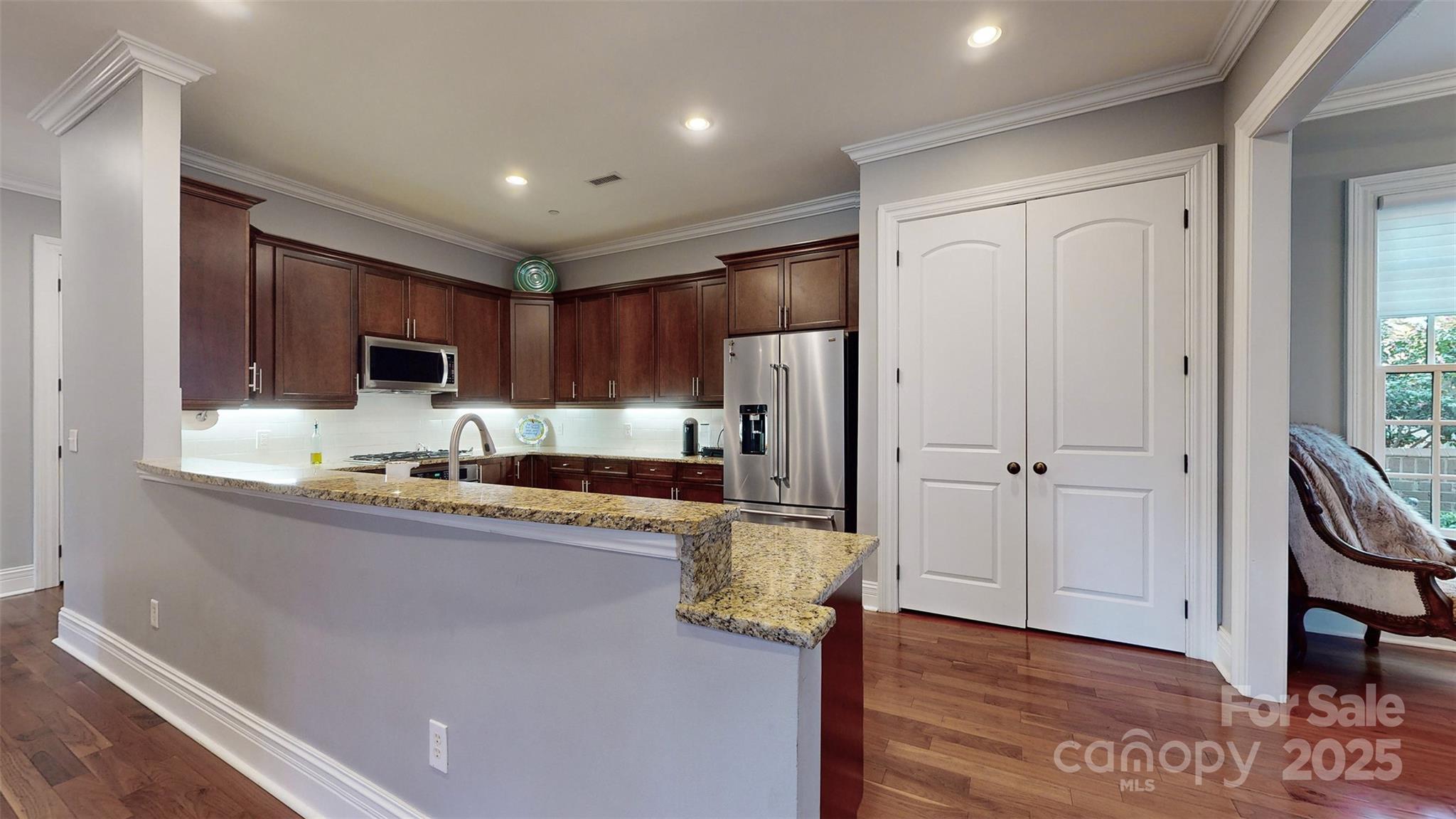 Parkwood Knoll - Residential