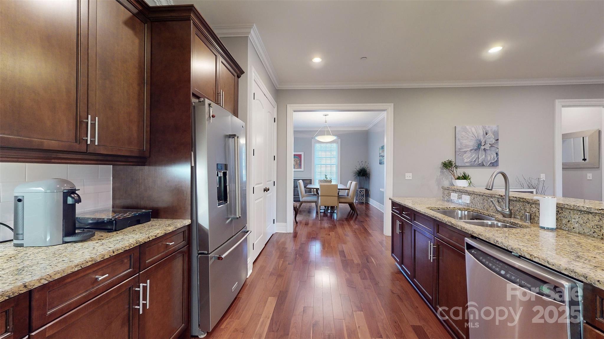 Parkwood Knoll - Residential