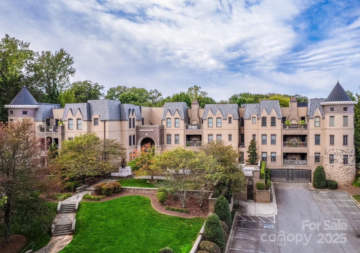 Parkwood Knoll - Residential