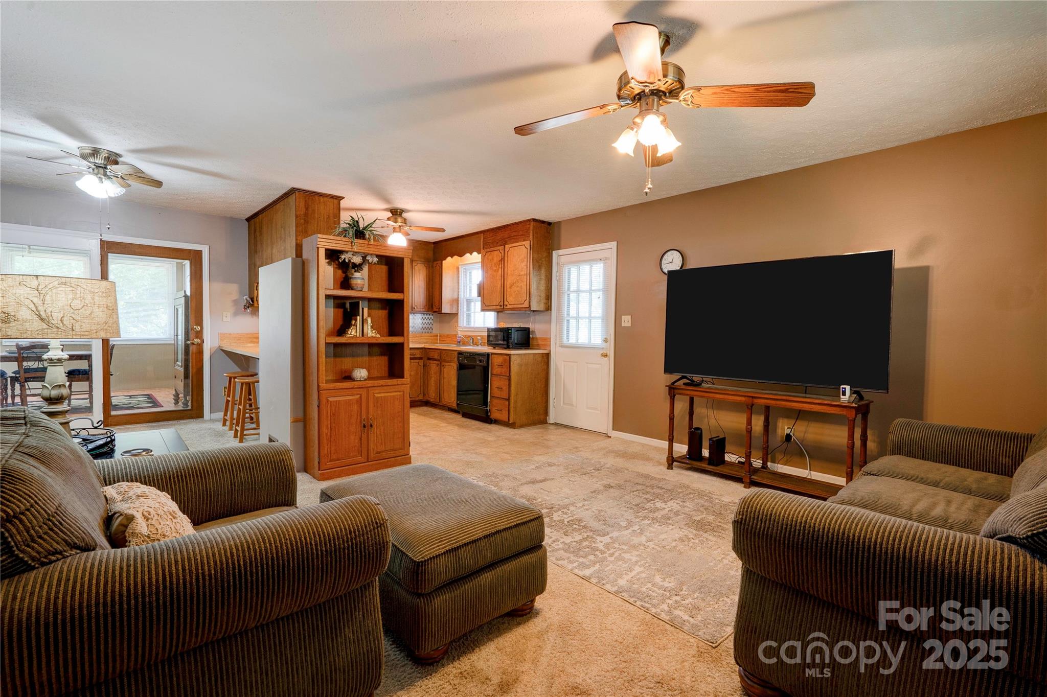 1153 N Woodhill Drive