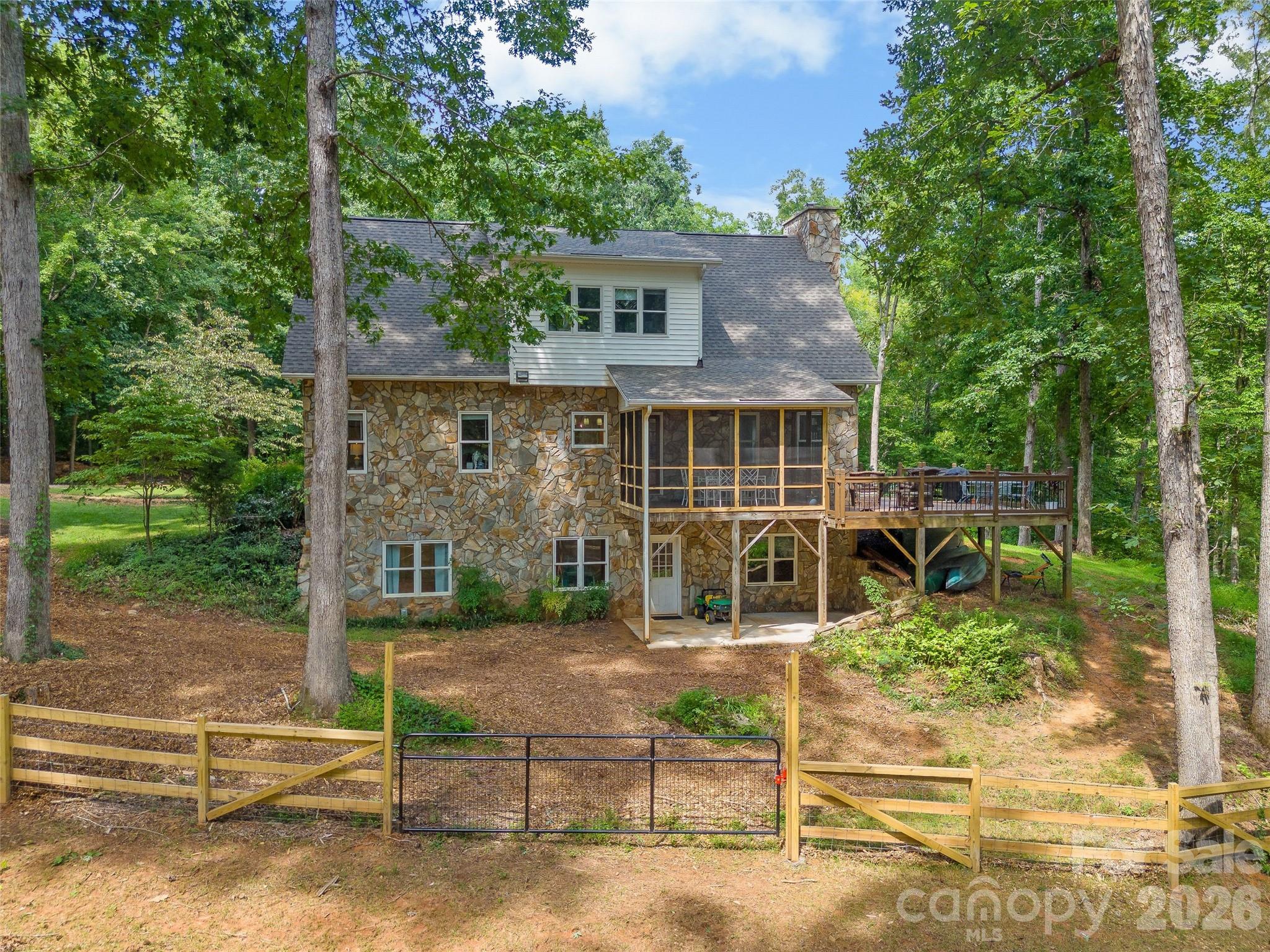 7105 Old Ridge Road
