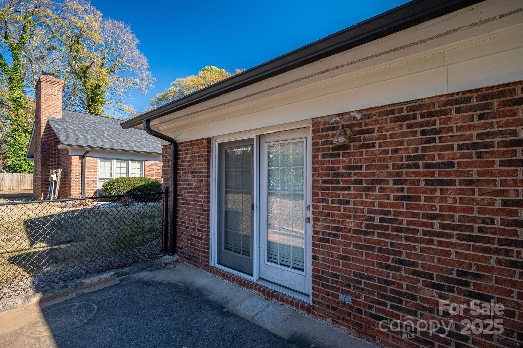 Regency Square - Residential