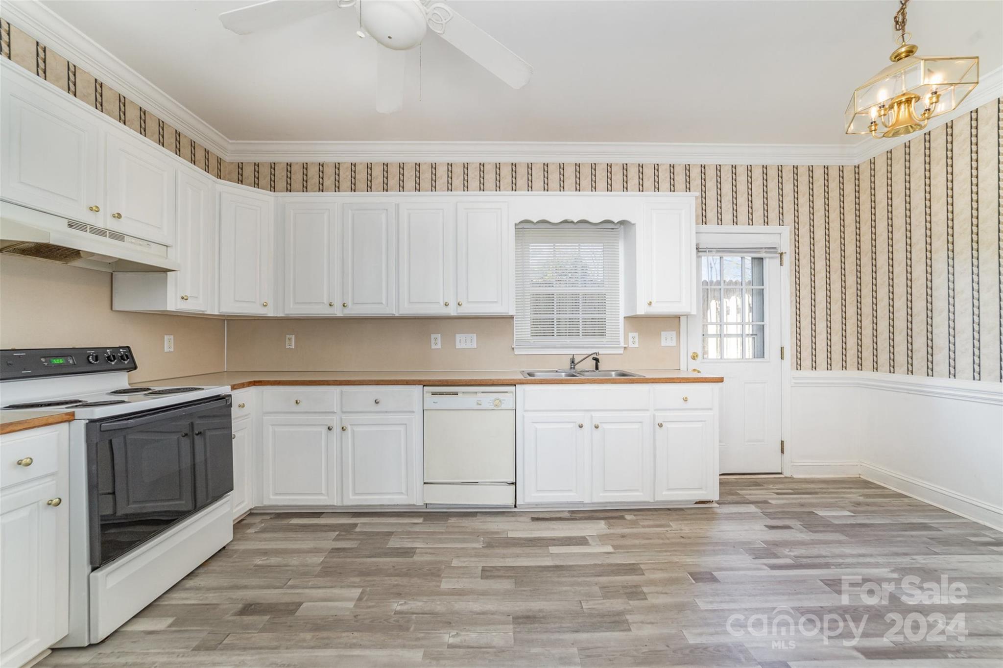 Oakland Villas - Residential