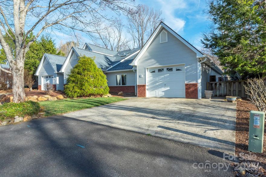 Come fall in love with this desirable home in Mountainbrook Village! This home features single level living at it's finest, featuring 2 bedrooms/2 bathrooms, with a large open floor plan in the living room/kitchen area. Enjoy the private patio in the back and breathe in the mountain air! Sitting just a few minutes to downtown Black Mountain, this home offers easy access to all of the wonderful restaurants, breweries, and local shops! Take a look today!