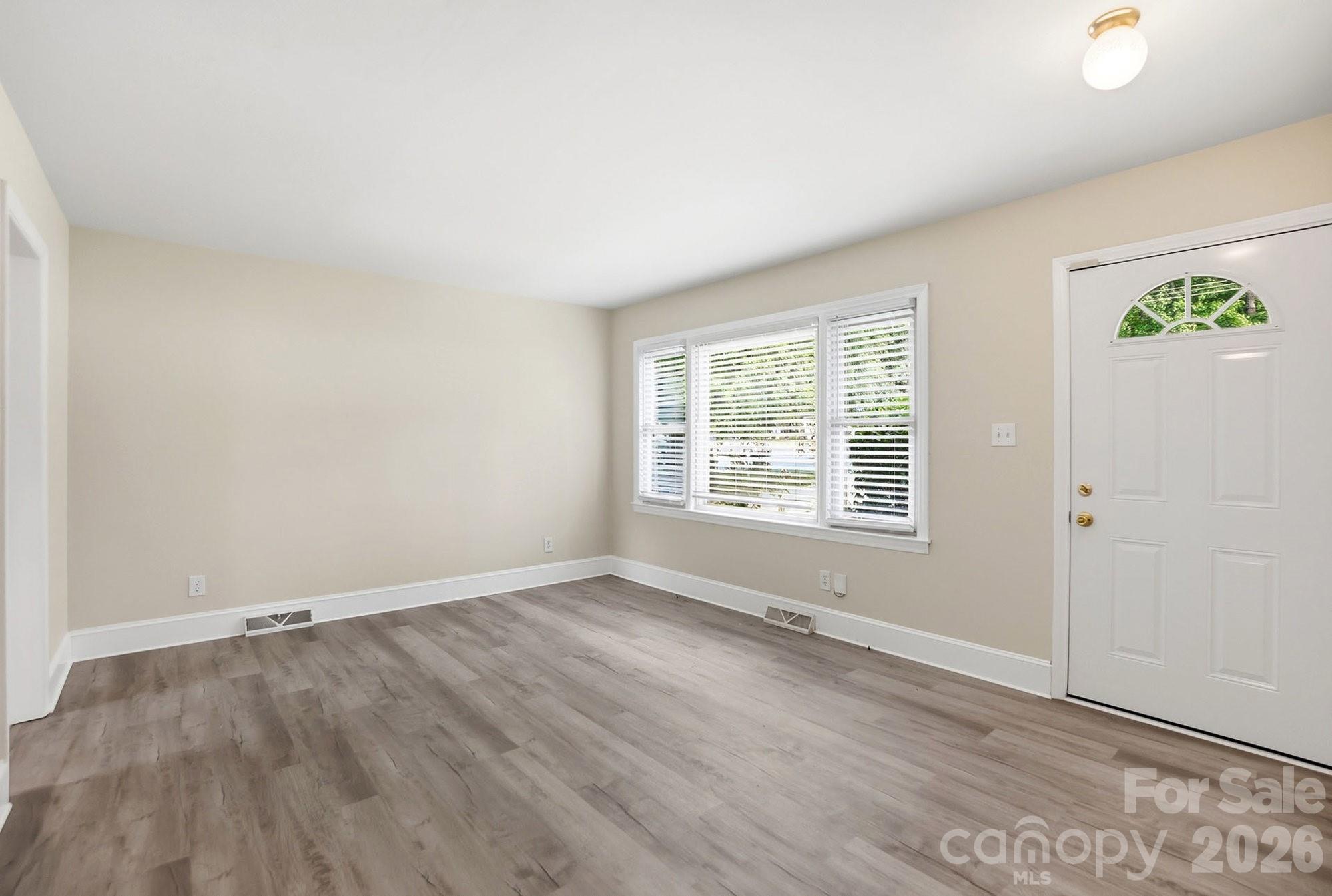 2032 Eastway Drive
