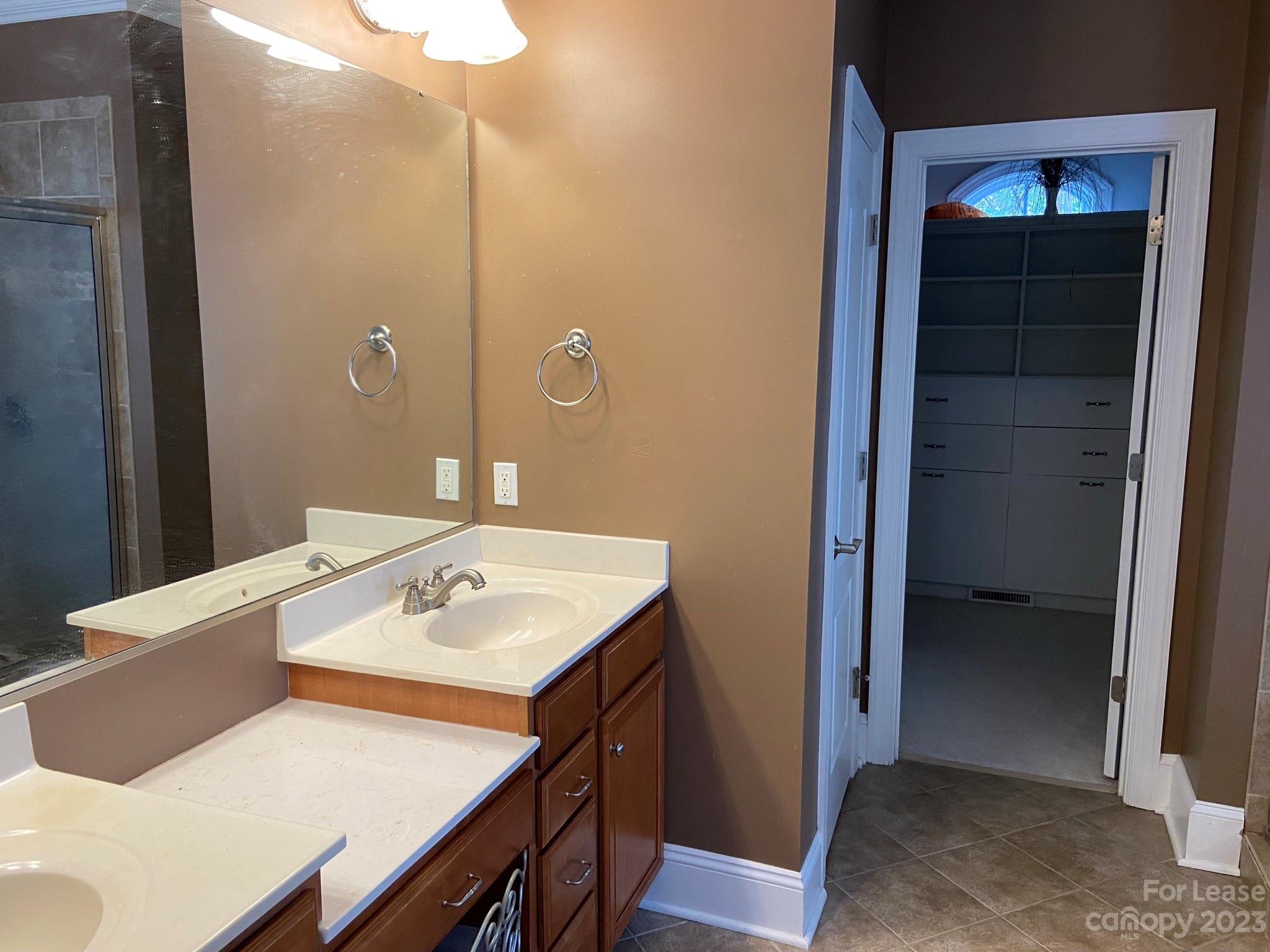 Regent Park - Residential Lease