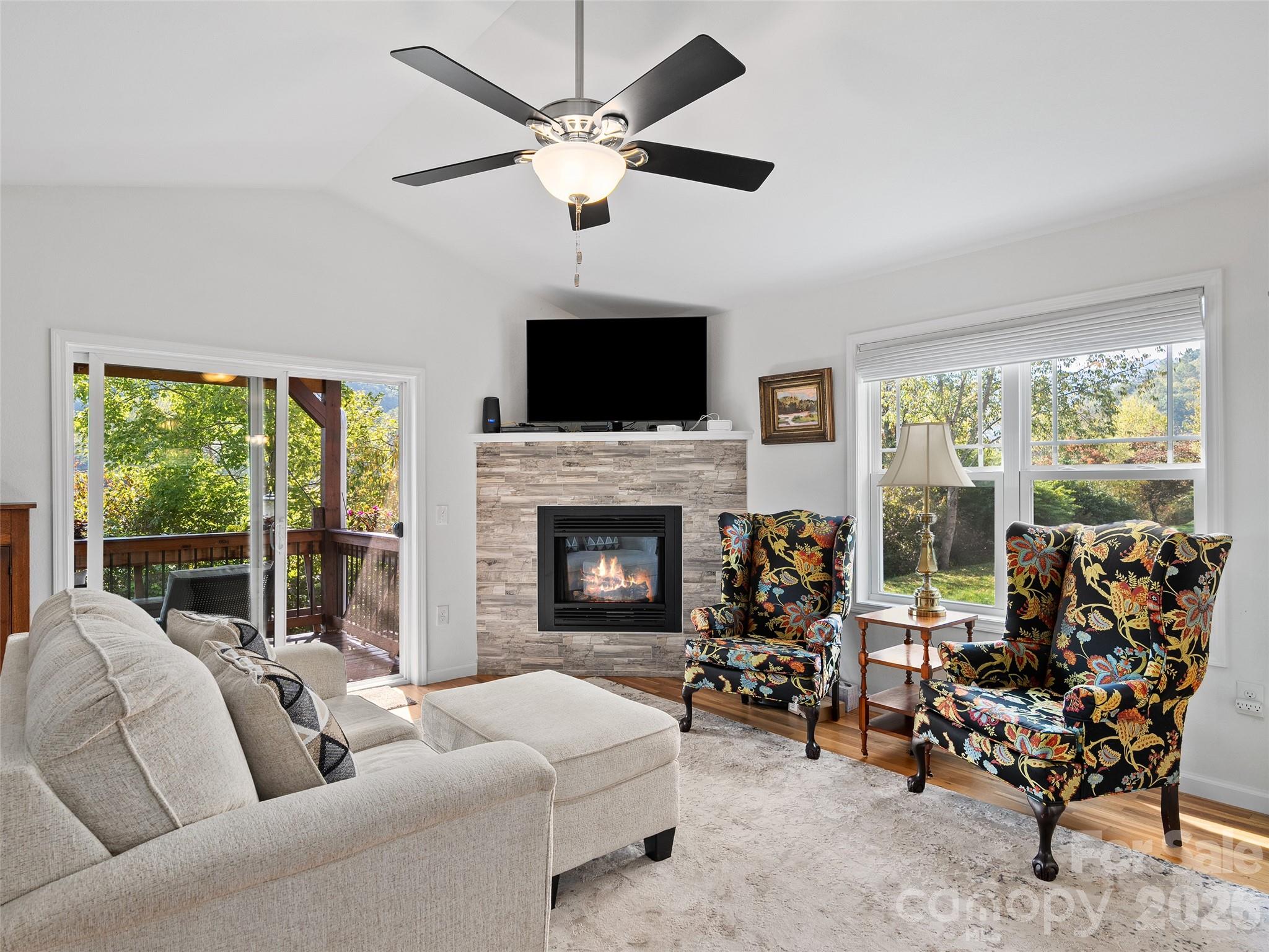 The Meadows at Campbell Mountain - Residential