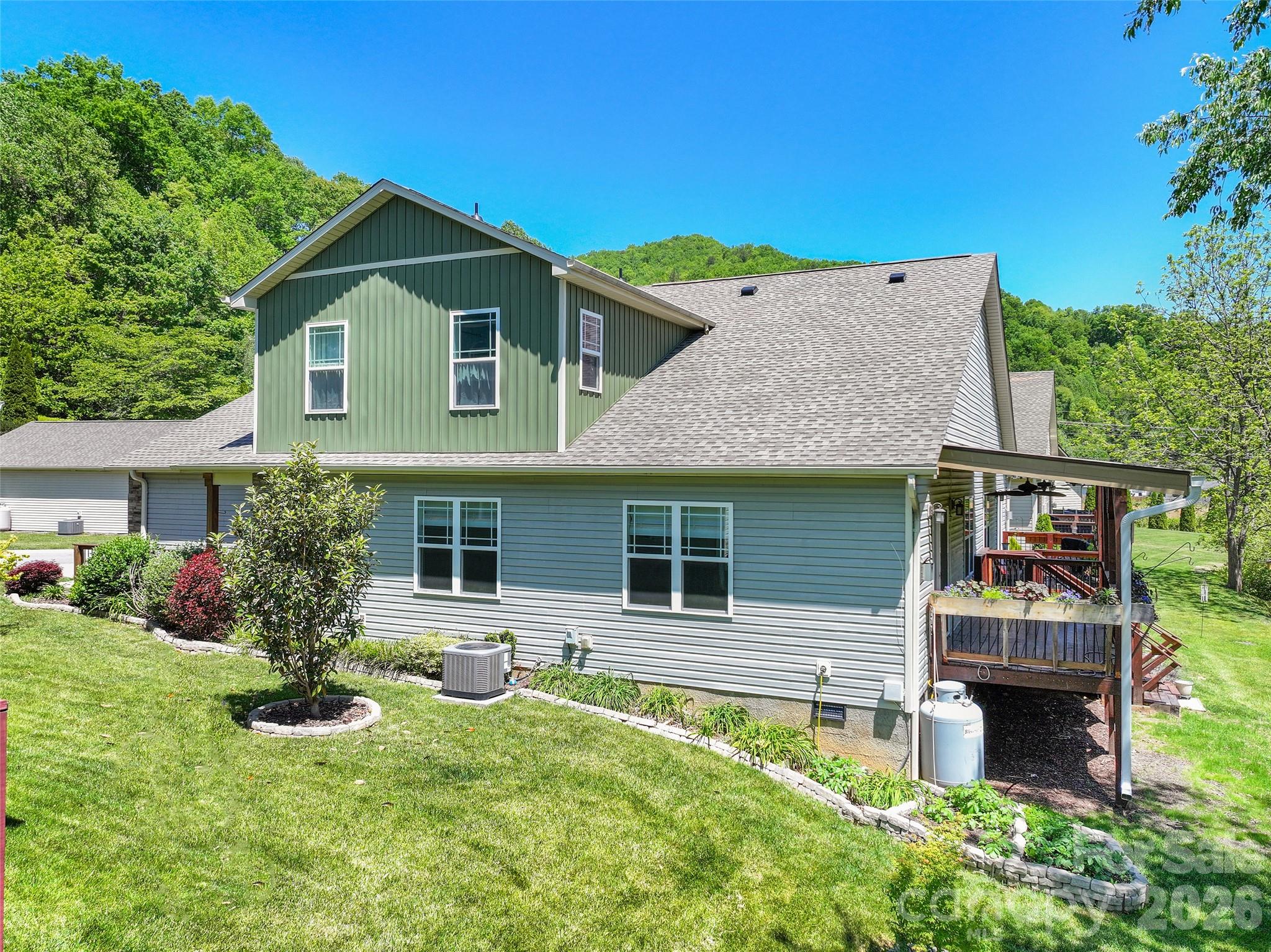 The Meadows at Campbell Mountain - Residential