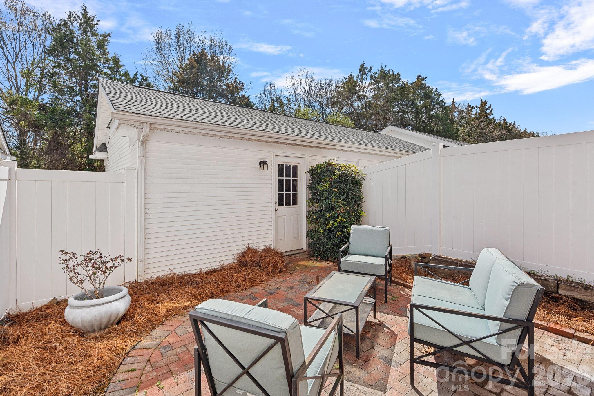 Eastfield at Prosperity Villag - Residential