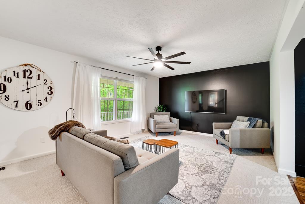 41 Kings Creek Drive