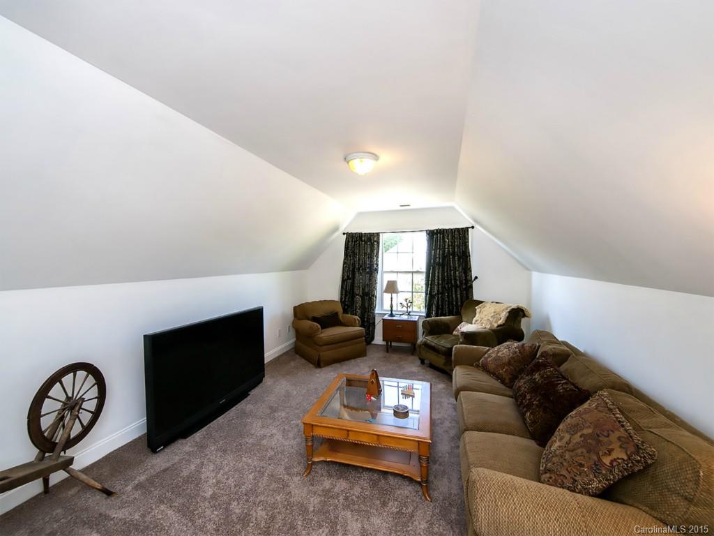 Mill Creek Falls - Residential