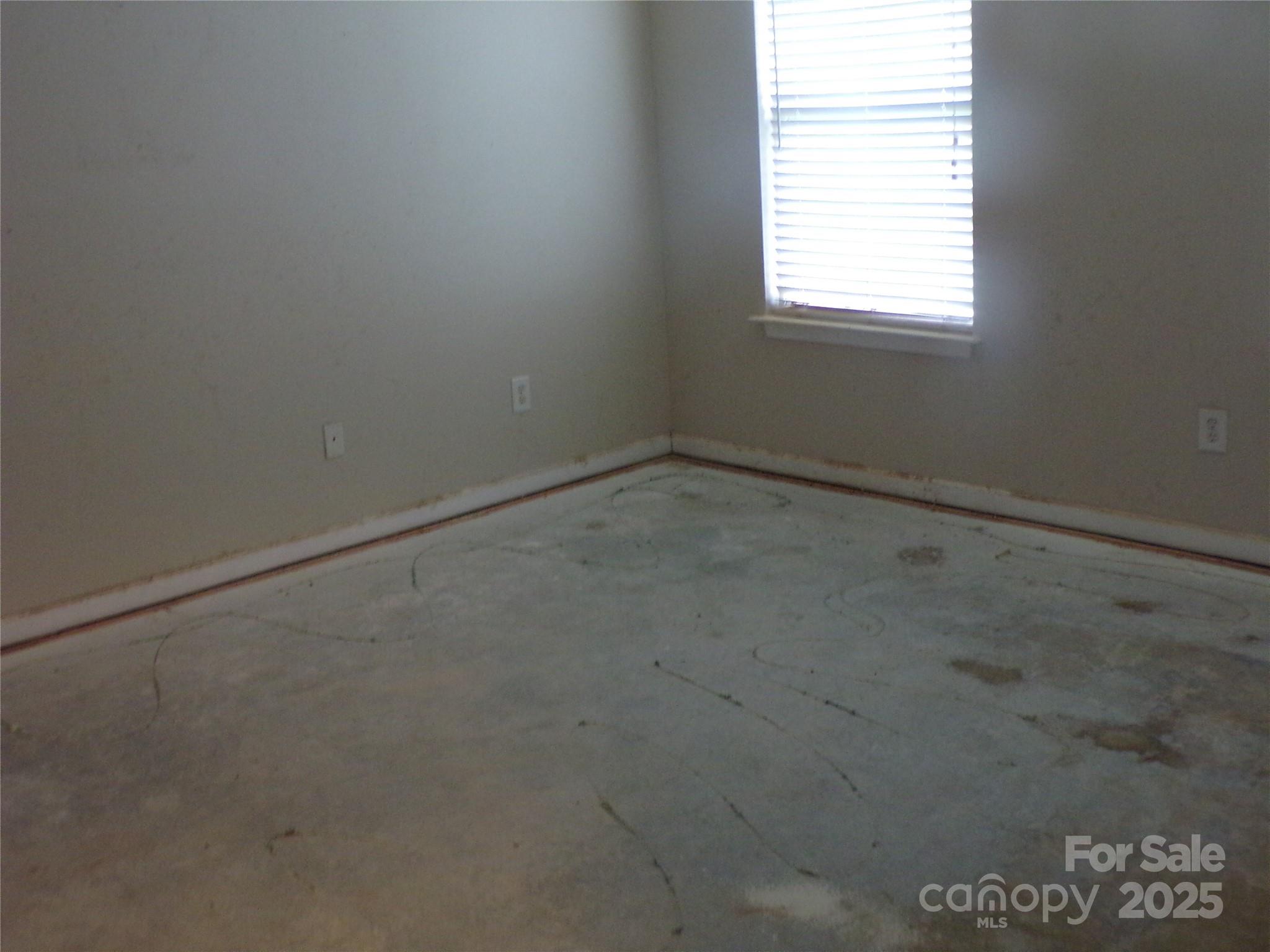 569 River View Drive