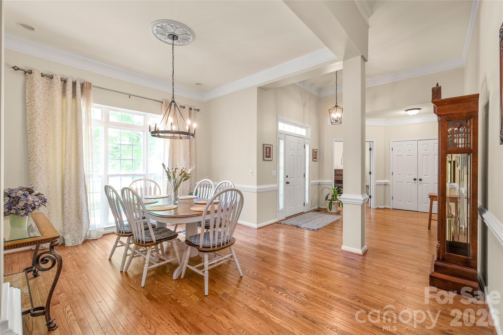 11811 Crossroads Place