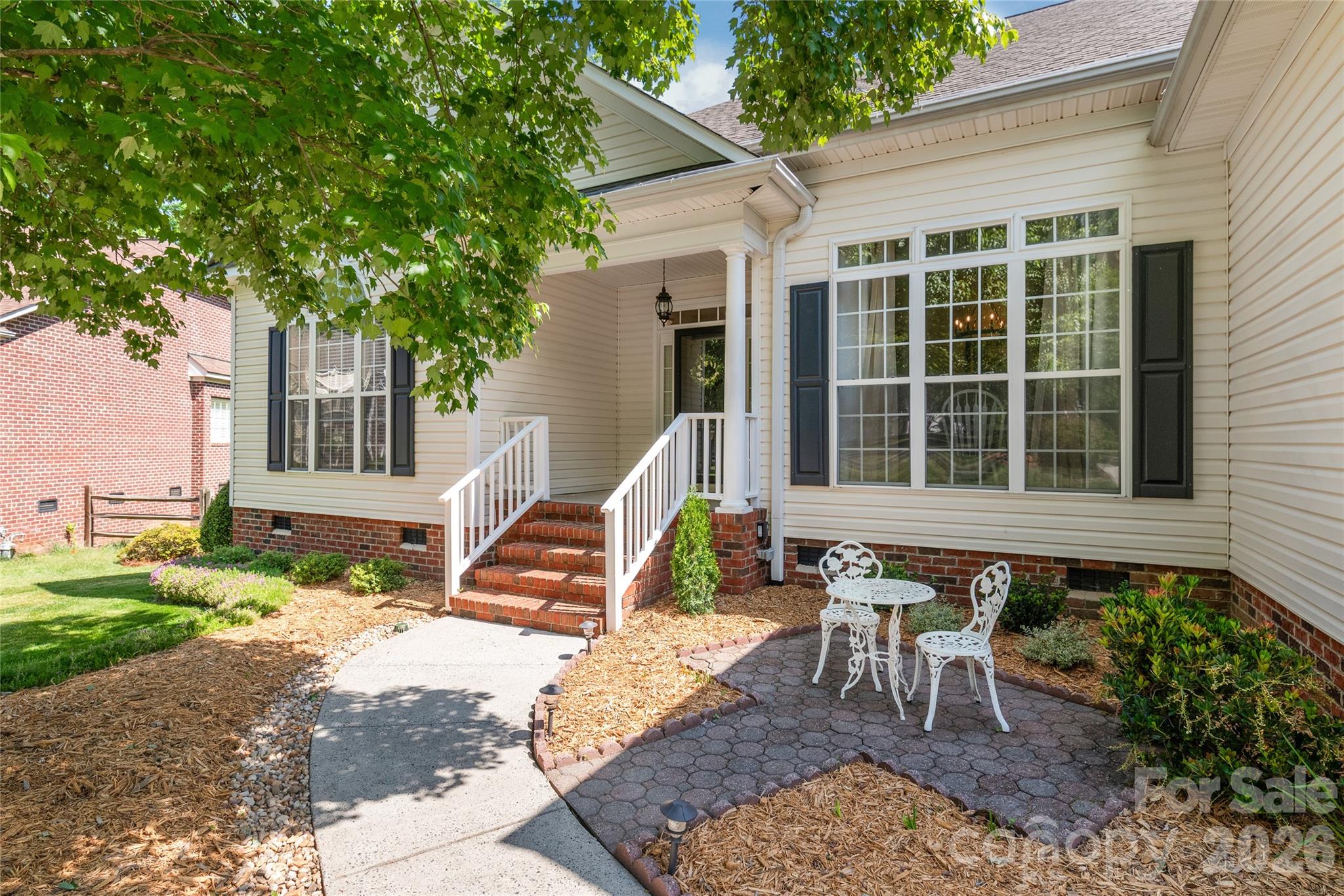 11811 Crossroads Place