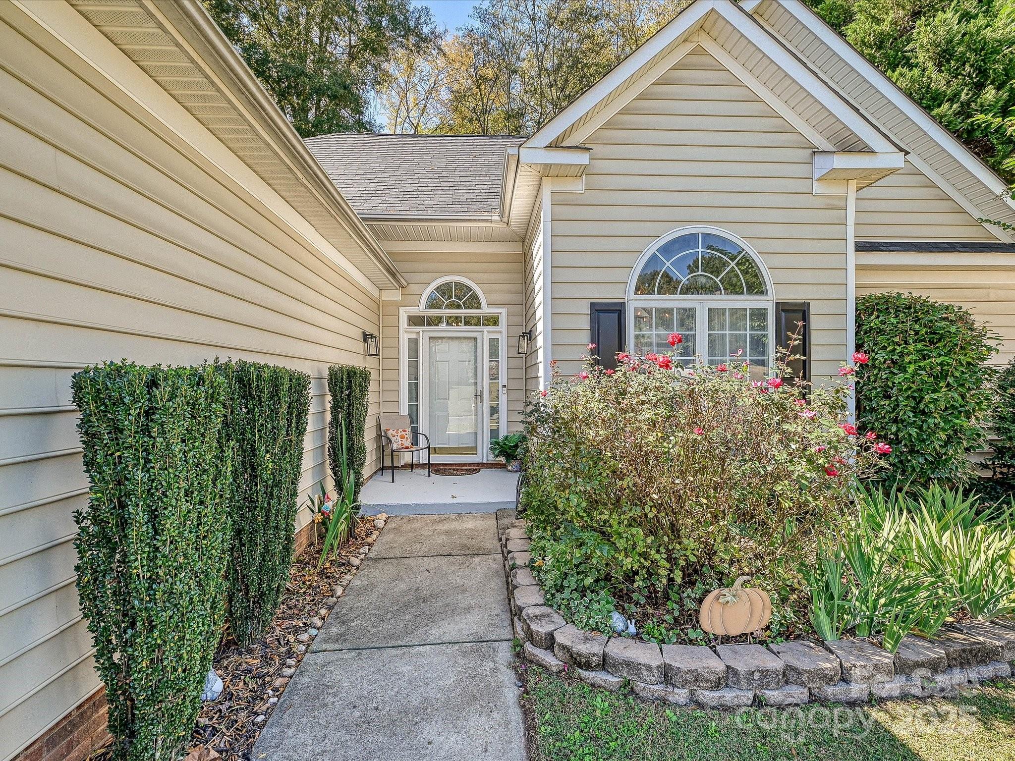 2812 Huckleberry Hill Drive