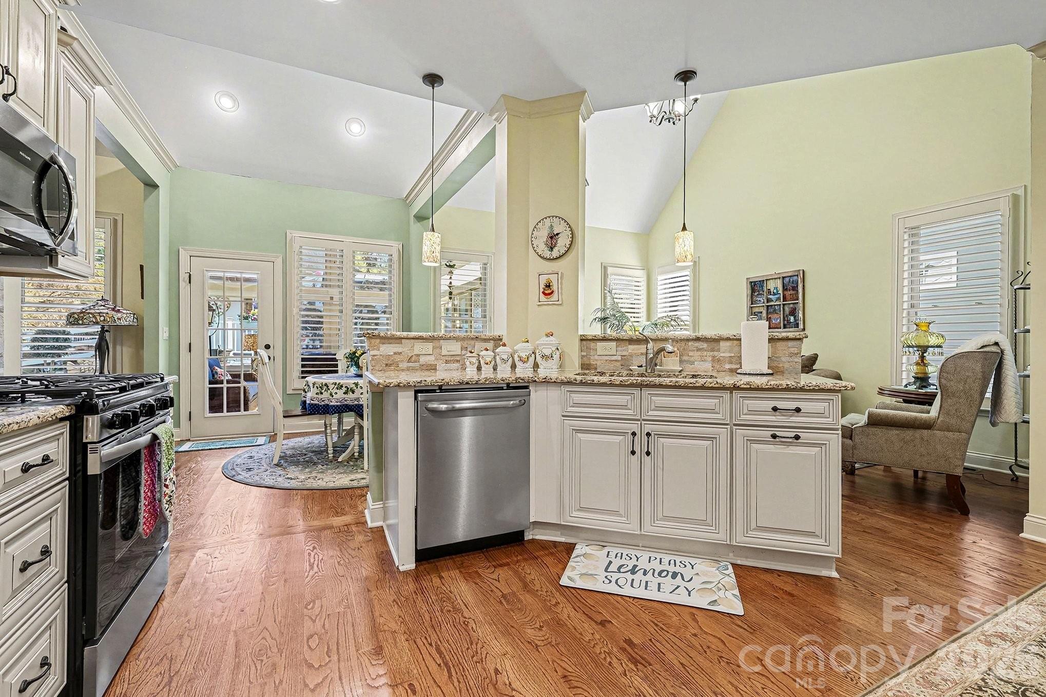 Seven Oaks - Residential