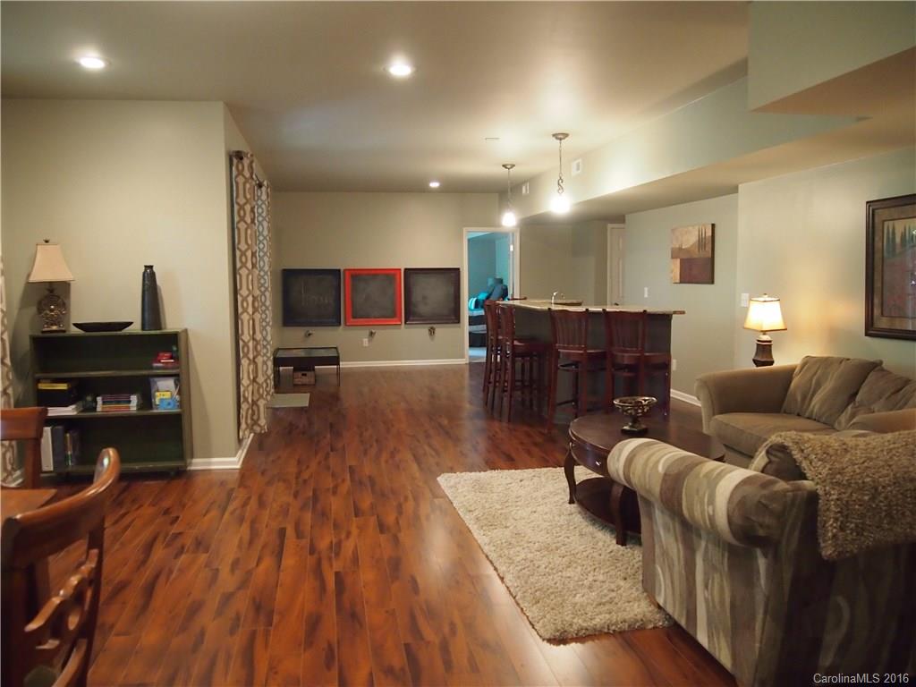 Lake Shore - Residential