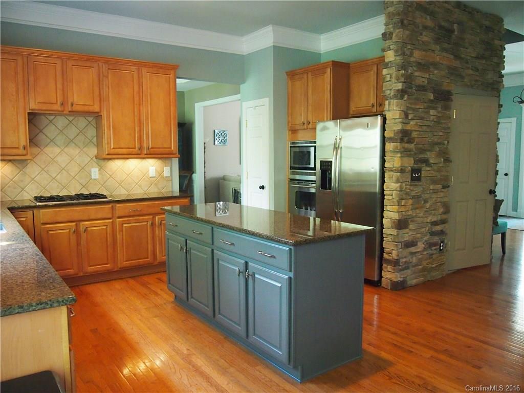 Lake Shore - Residential