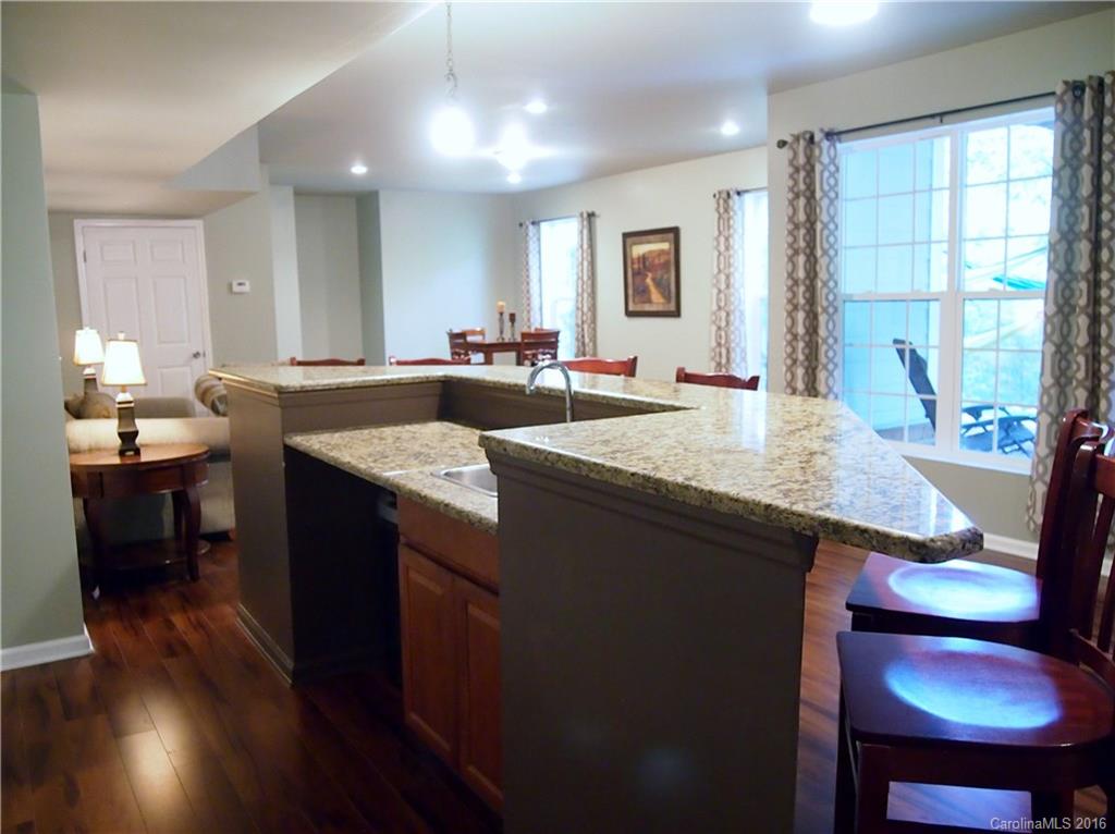 Lake Shore - Residential