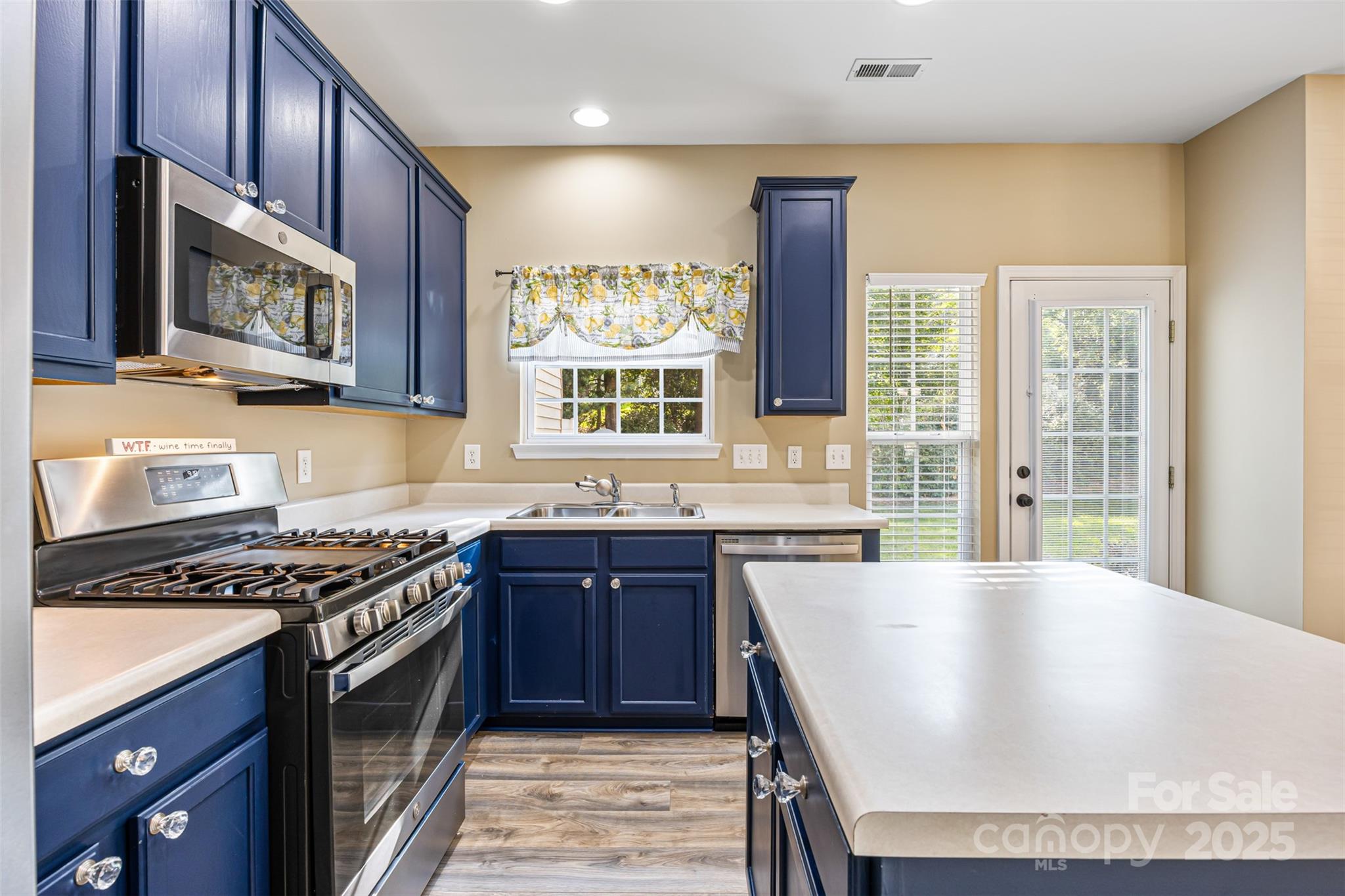 Autumn Cove At Lake Wylie - Residential