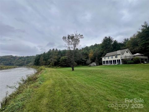 Photo of 567 Daniel Daughters Drive, West Jefferson, NC 28694 (MLS # 4308921)