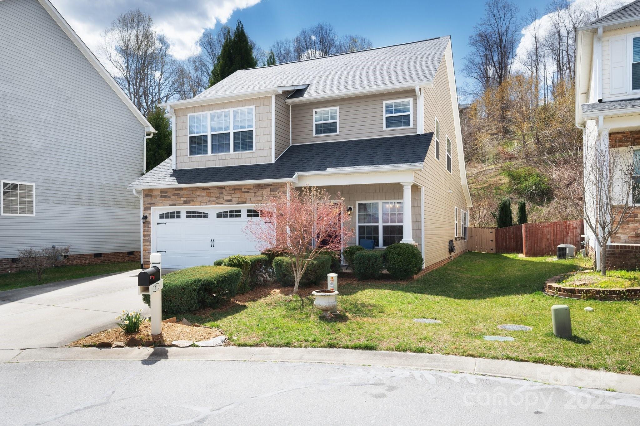 11 Dansford Lane
