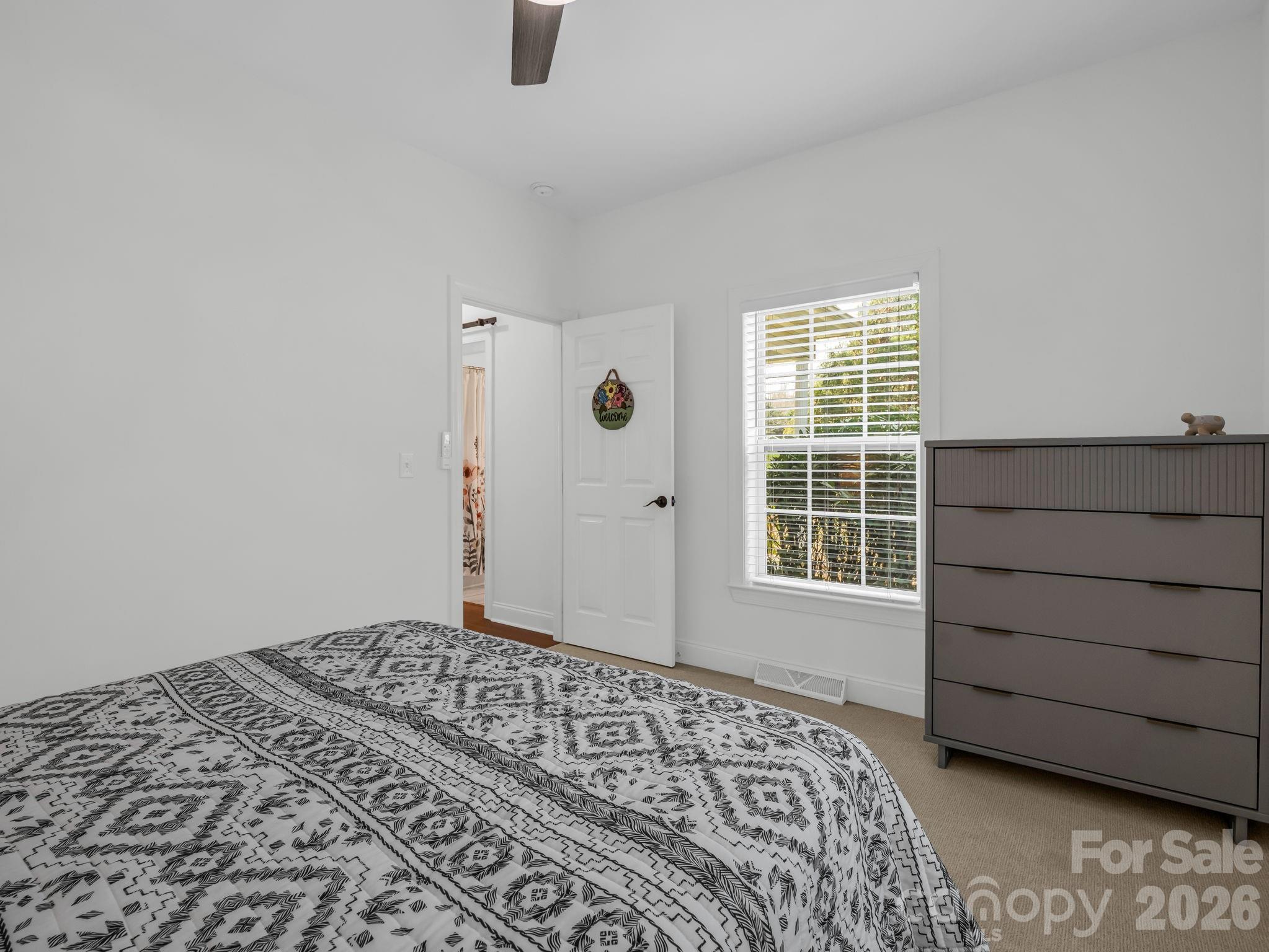 Lynnbrook - Residential