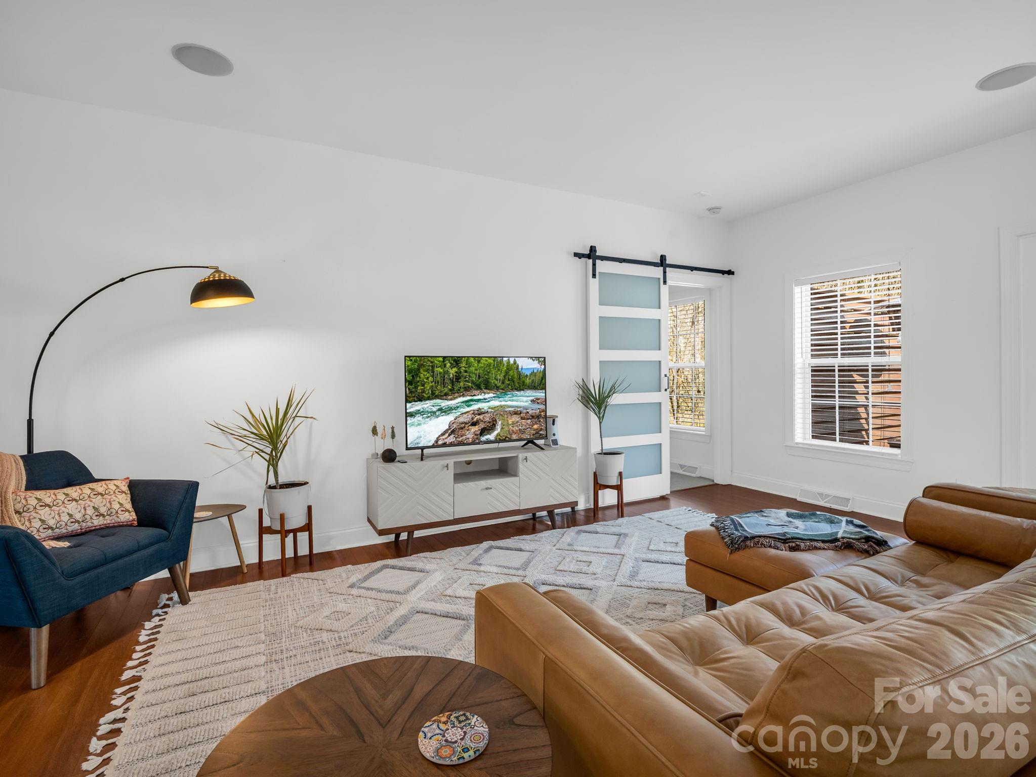 Lynnbrook - Residential