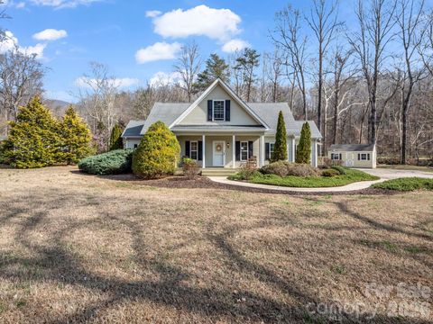 19 Lynnbrook Way Columbus NC 28722