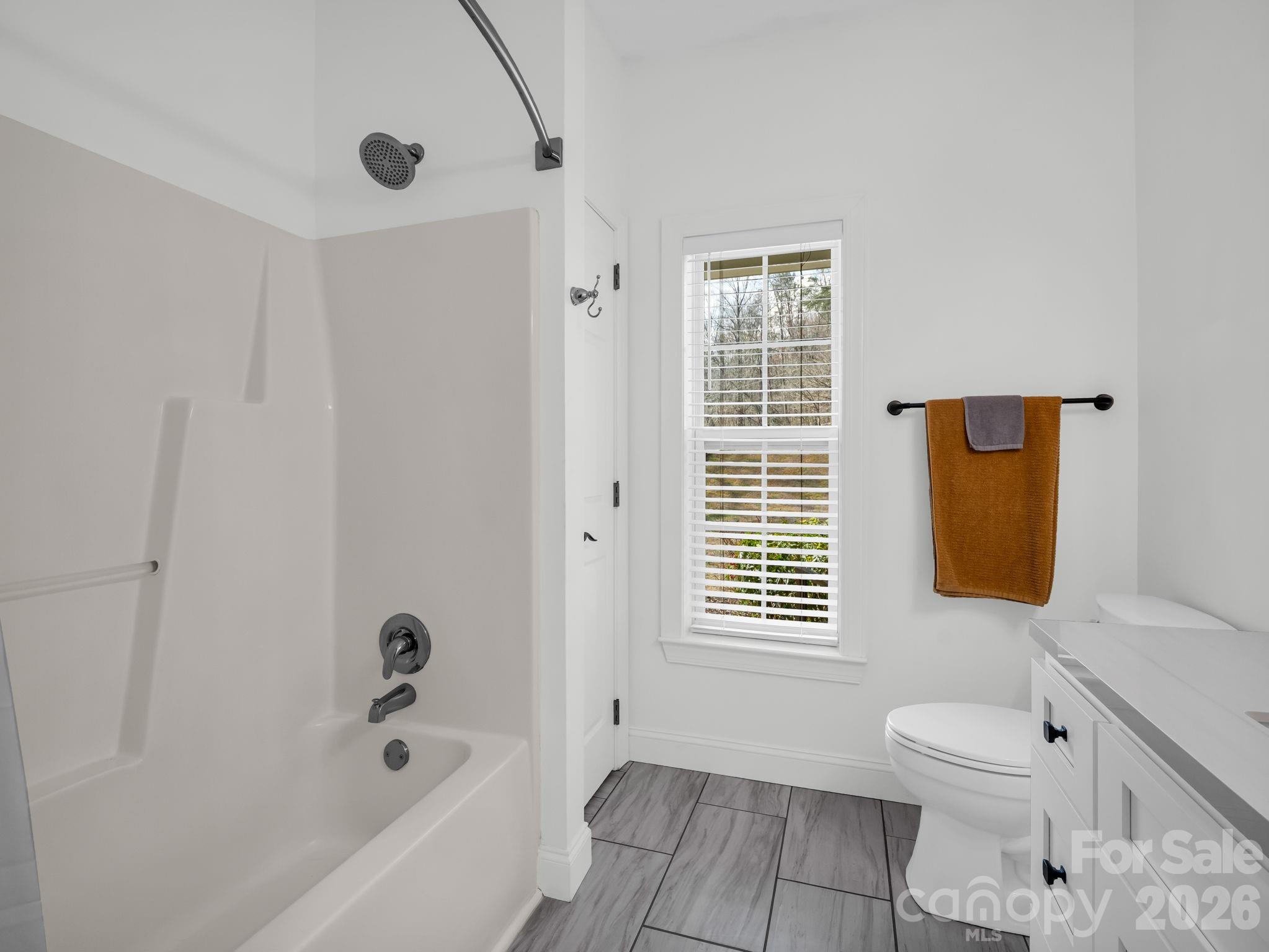 Lynnbrook - Residential