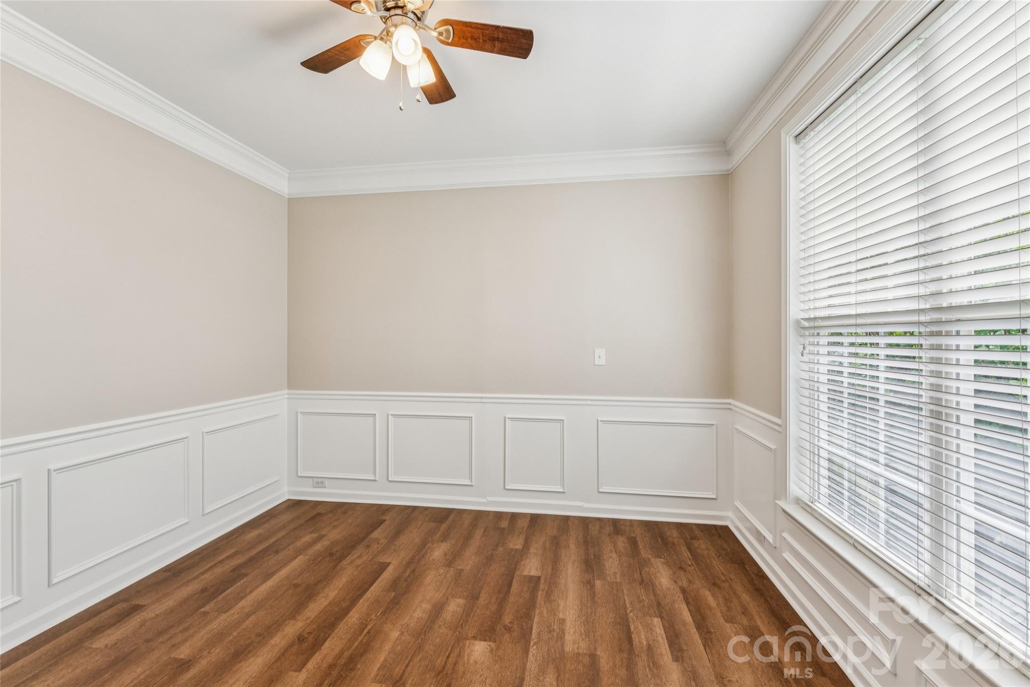 1206 E Arrow Lake Court