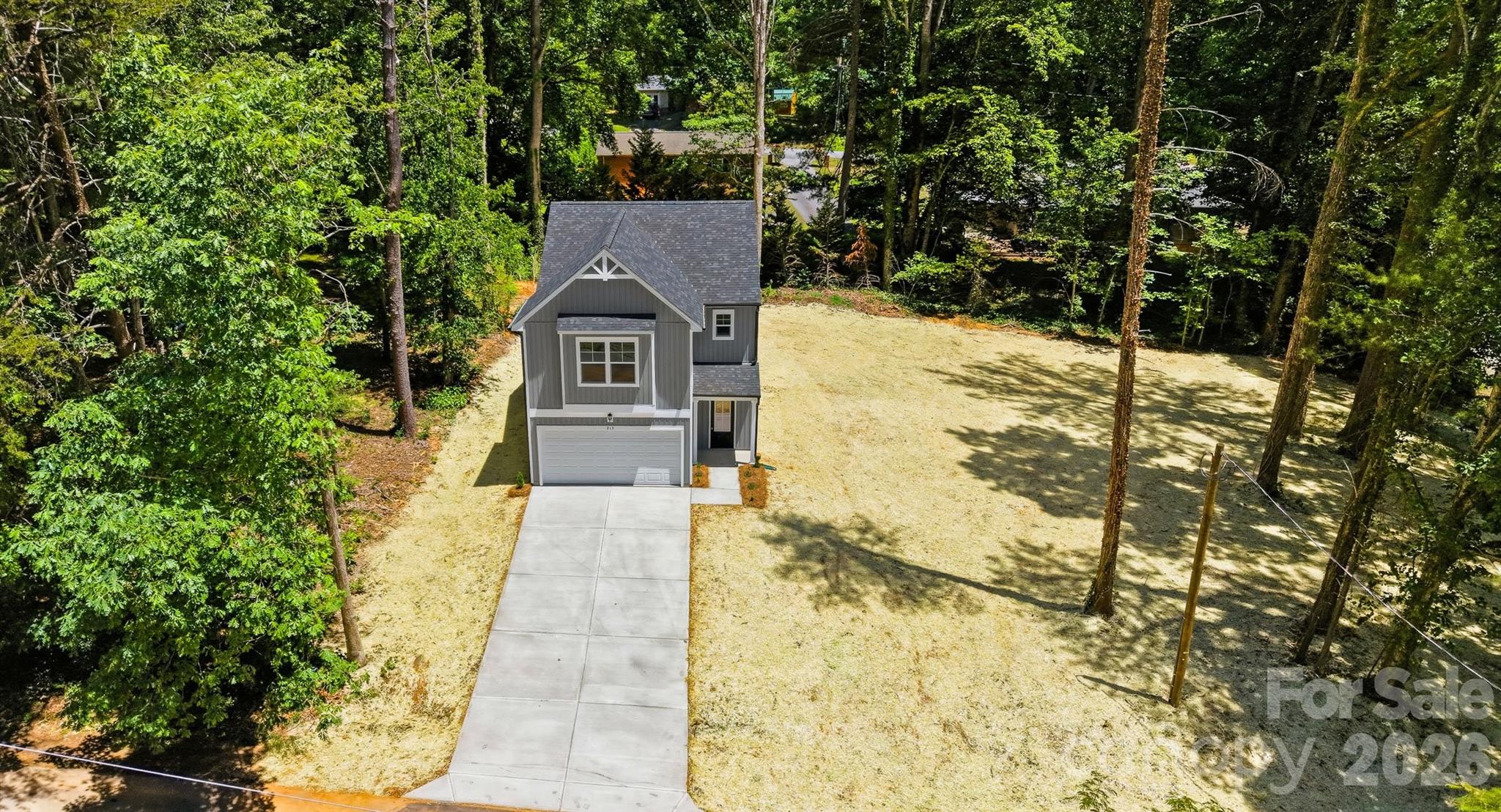 215 Edgewood Circle