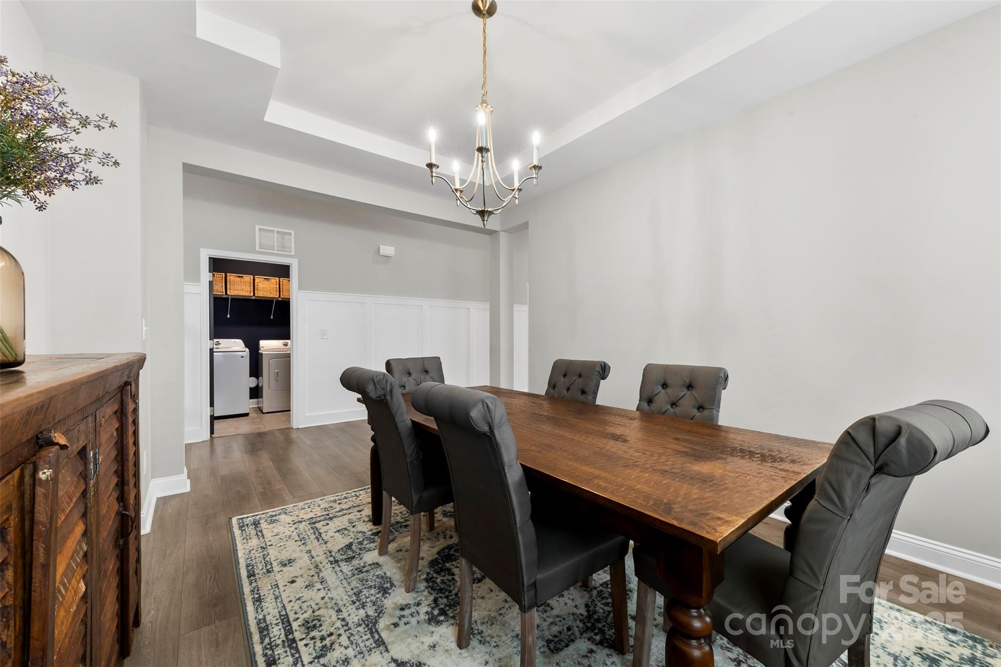 6261 Six String Court