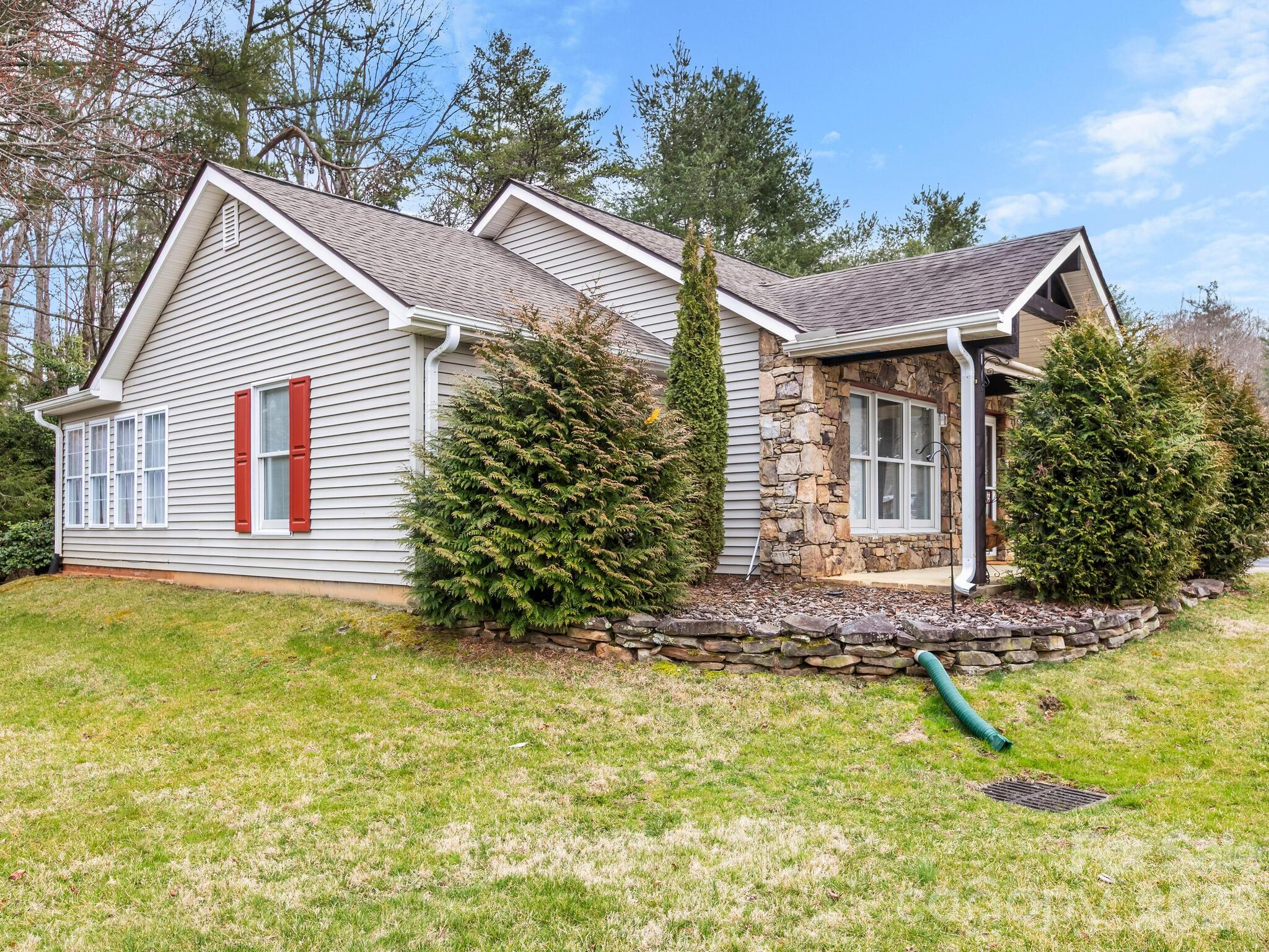 The Hills At Averys Creek - Residential