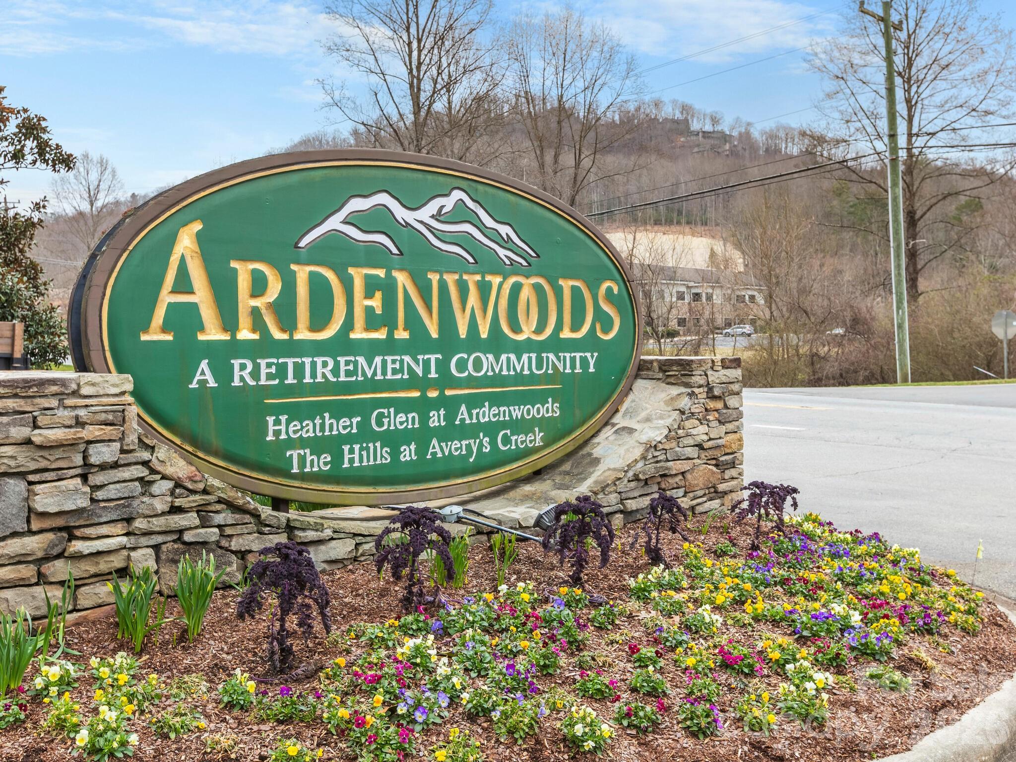 The Hills At Averys Creek - Residential