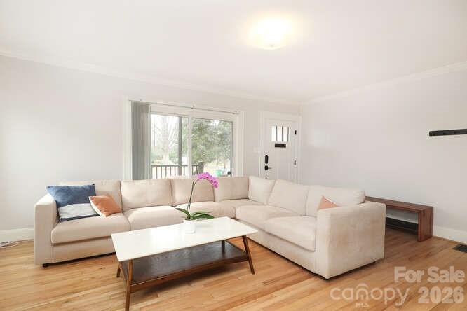 1609 Forsythia Circle