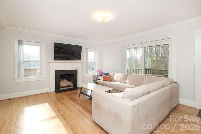 1609 Forsythia Circle