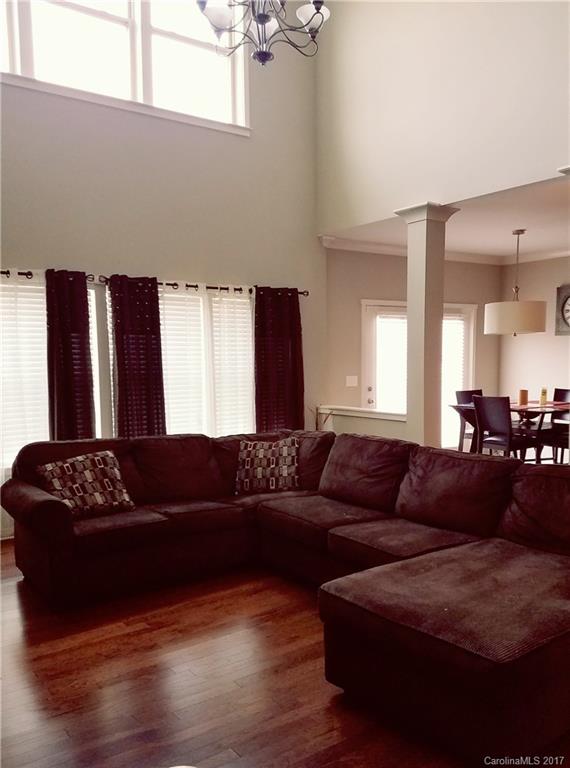 Ellis Pond - Residential