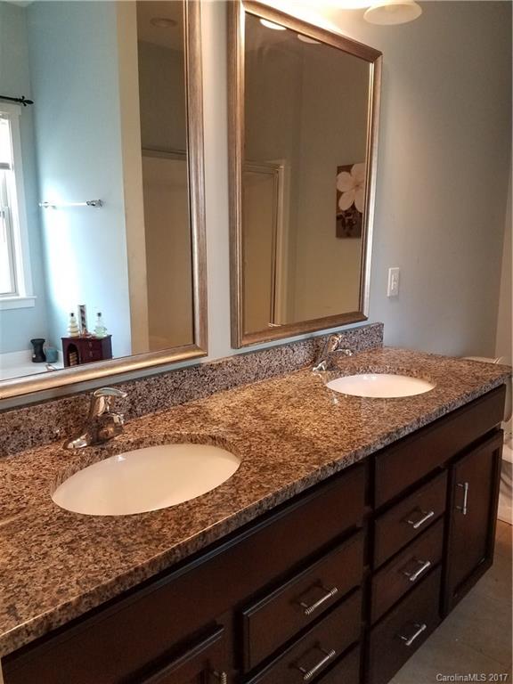 Ellis Pond - Residential