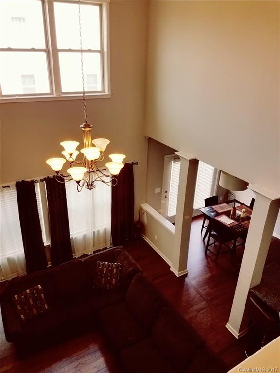 Ellis Pond - Residential