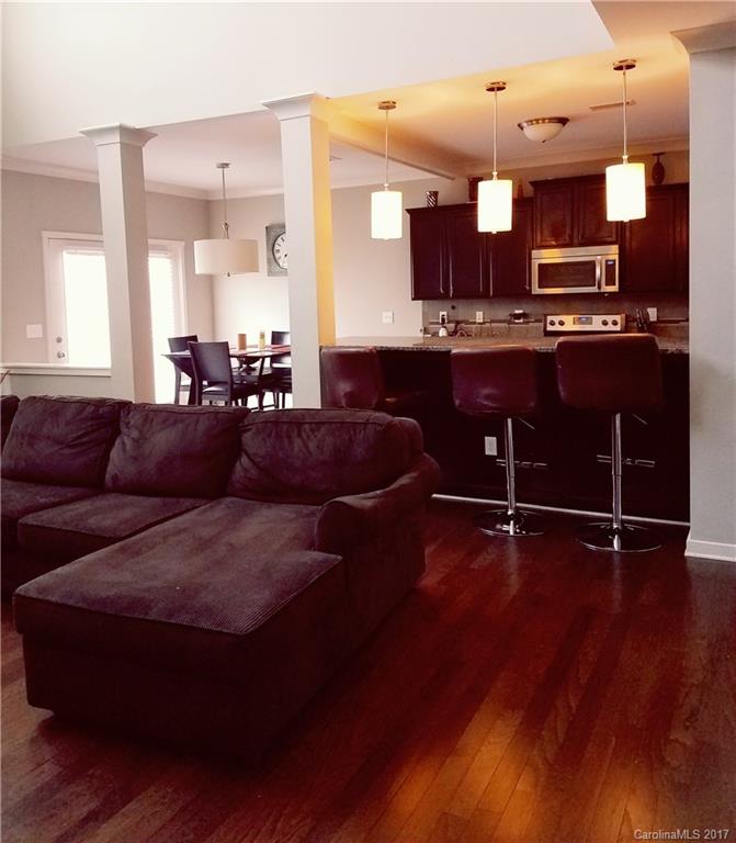 Ellis Pond - Residential