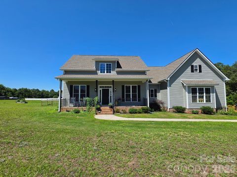 Photo of 4653 Simpson Road, Edgemoor, SC 29712 (MLS # 4390027)
