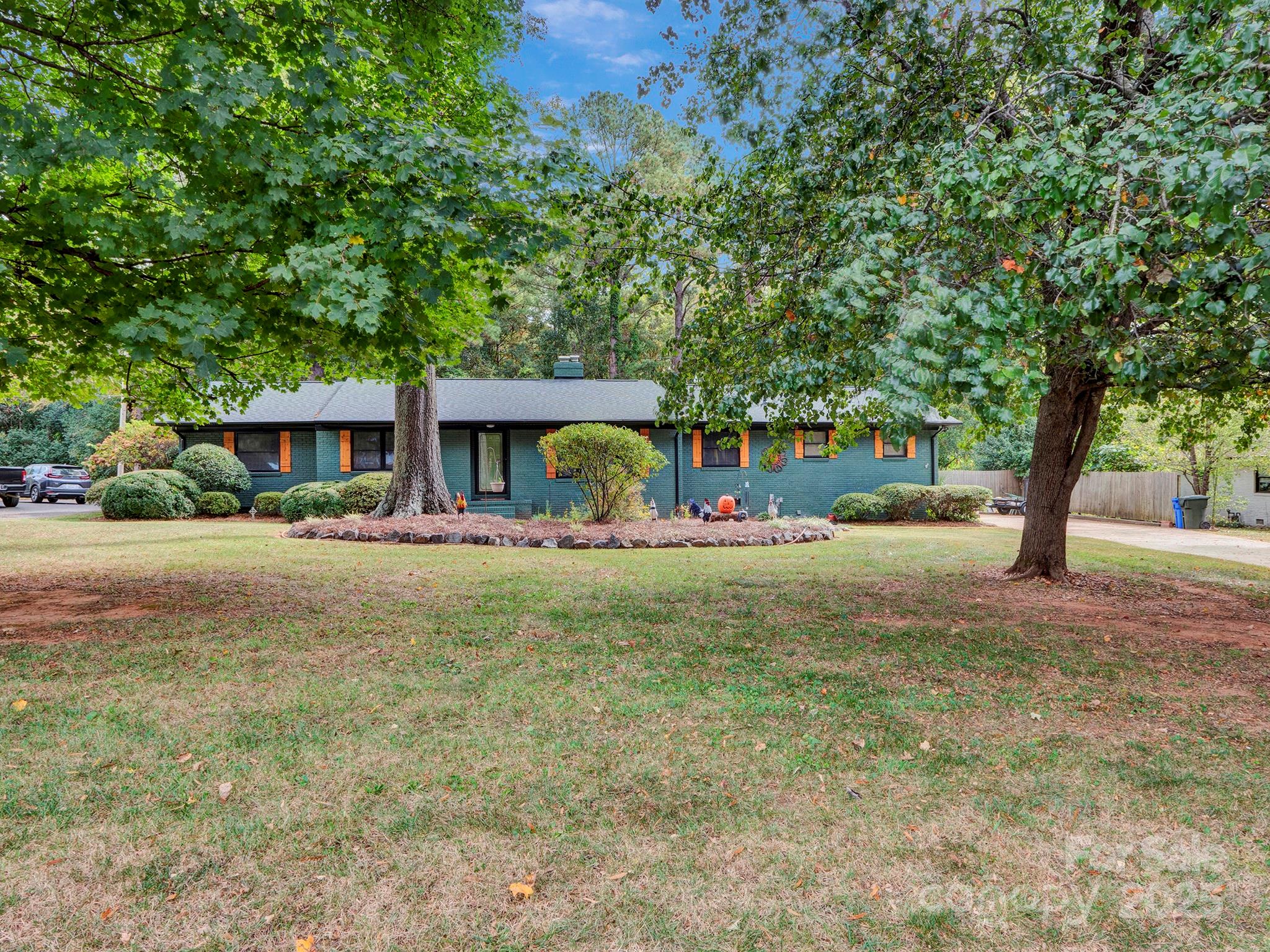 1277 Christopher Circle