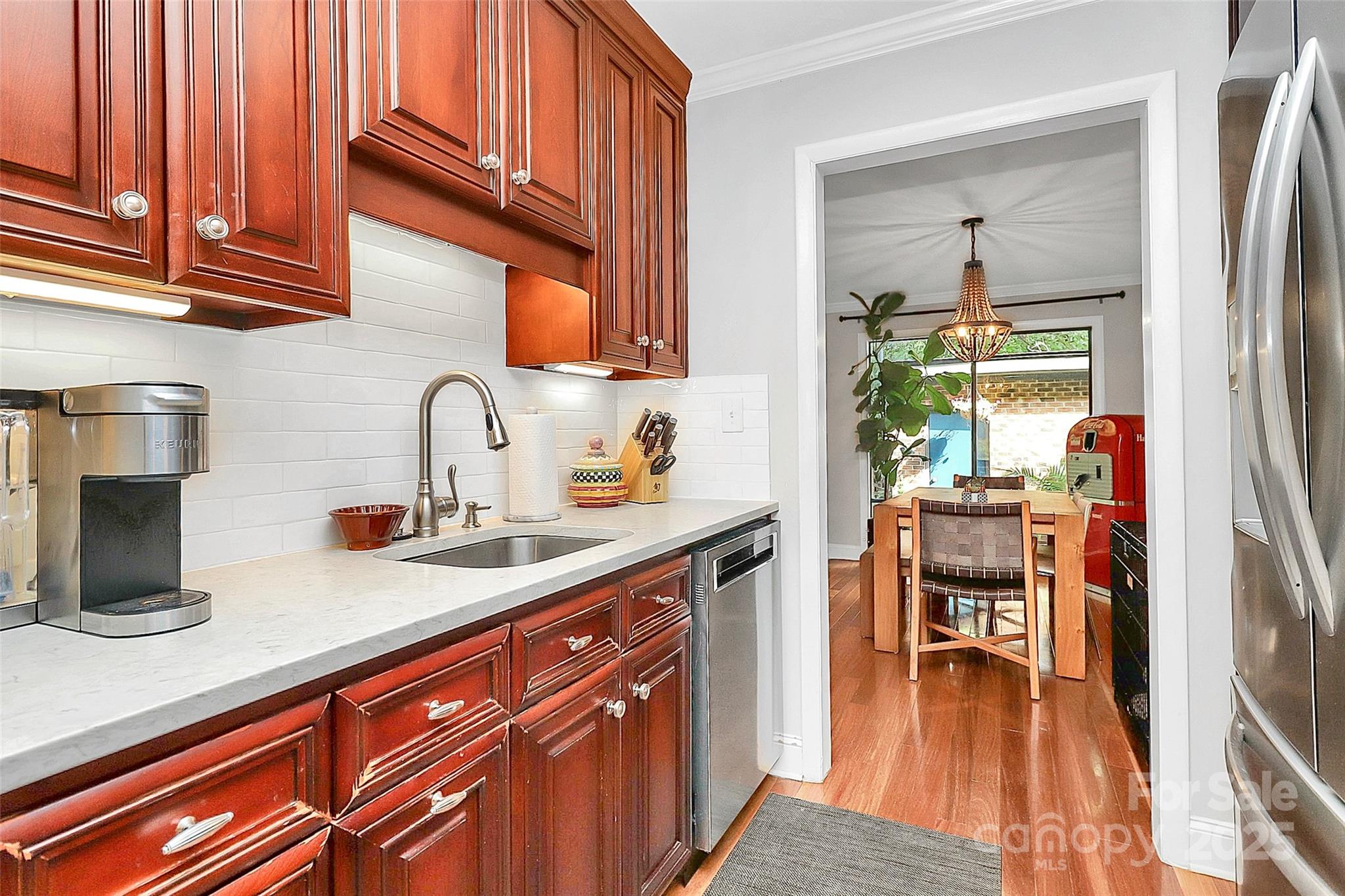 5803 Sharon Road