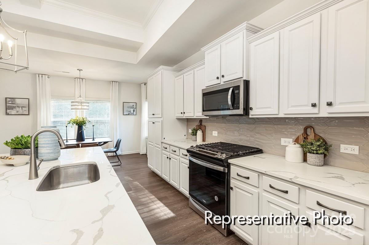 908 Cypress Point Lane 218
