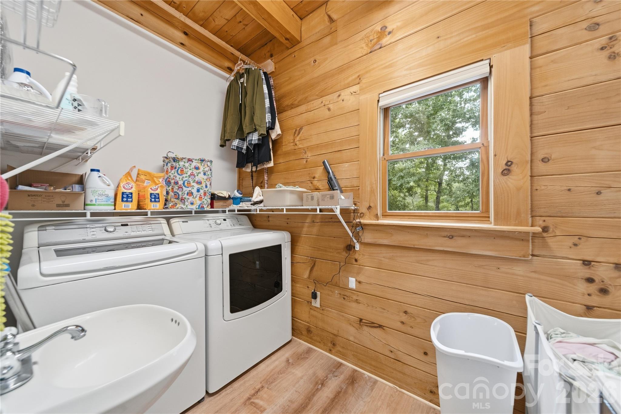 Mountain Oak - Residential