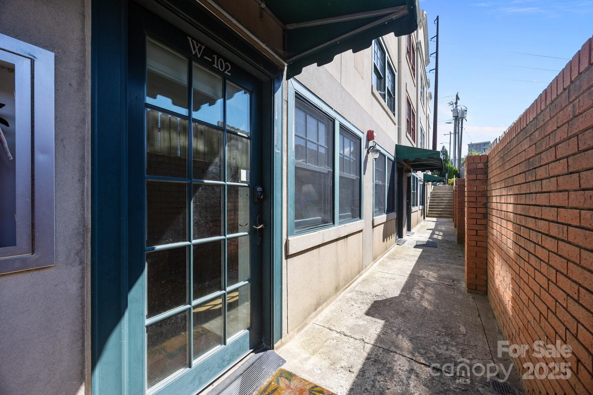 37 Hiawassee Street W102